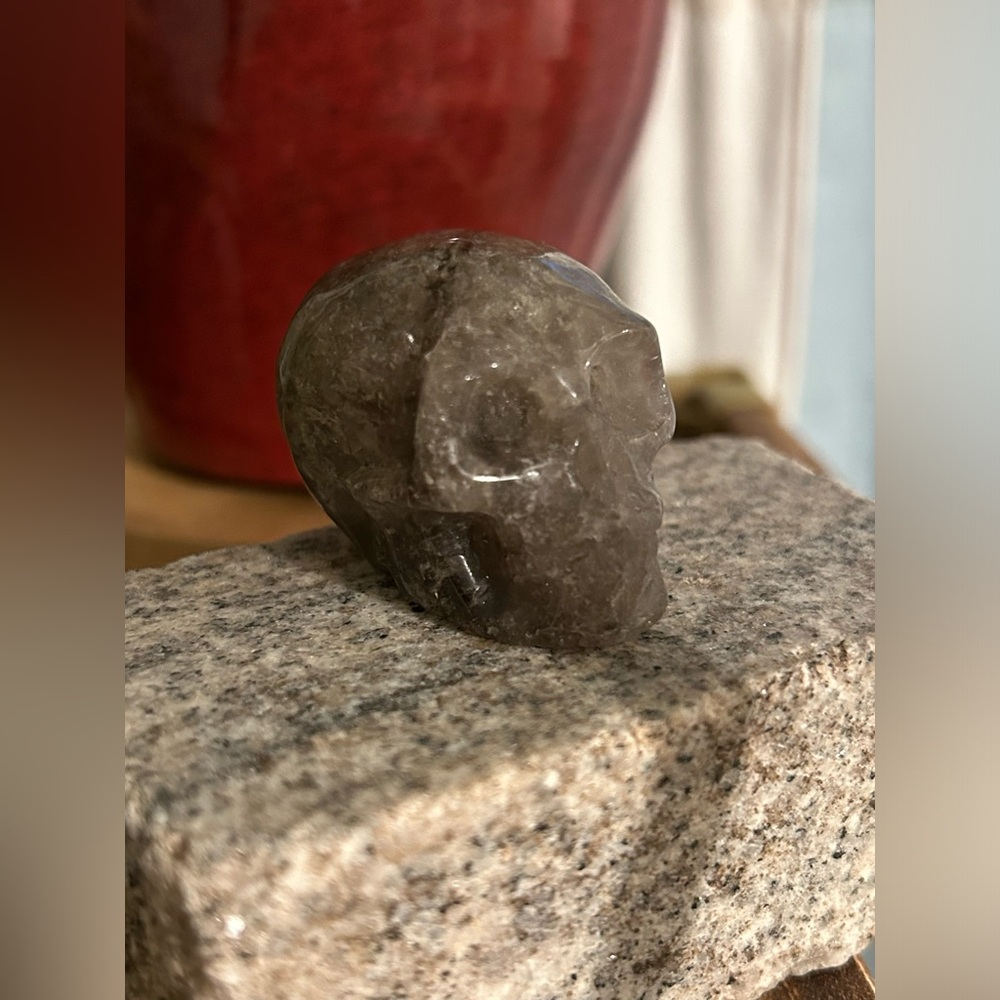 Smokey Quartz✨ Skull 💀 - Picture 2 of 6